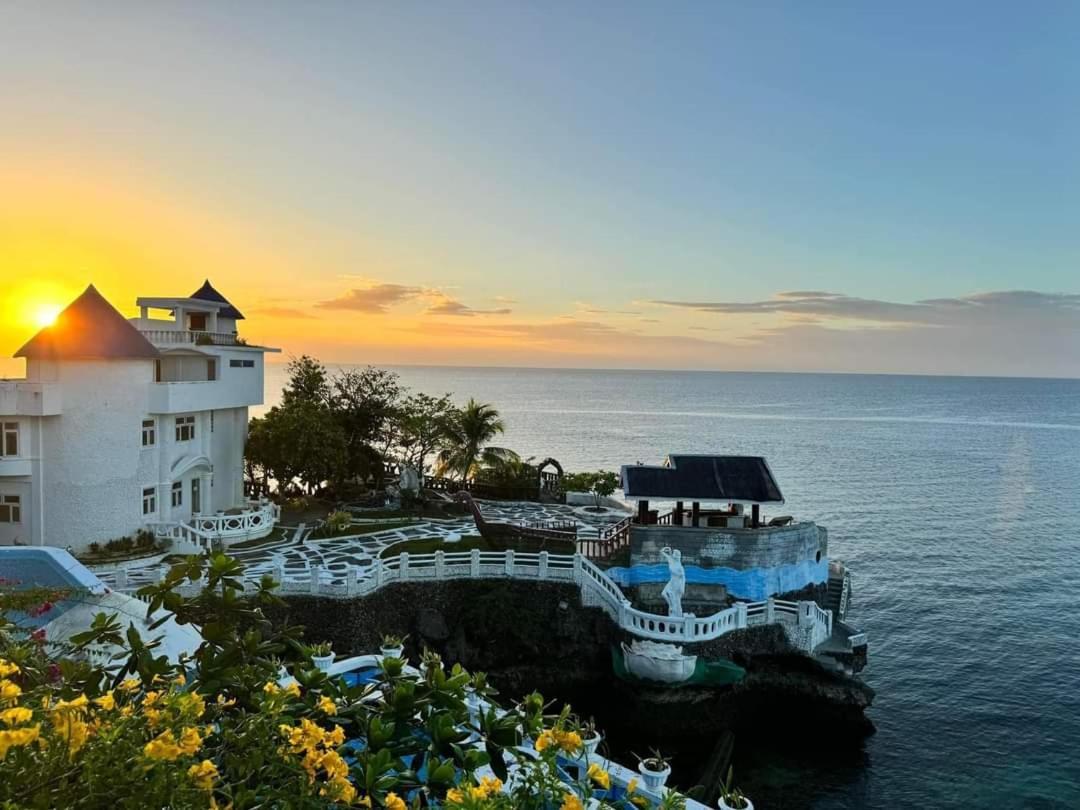 Azure Camotes Resort Hotel San Francisco  Exterior photo